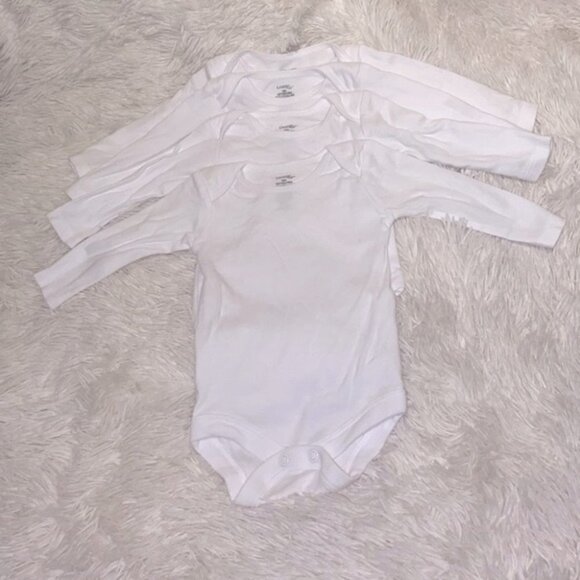 𝅺NWOT White bodysuit for Newborn 100% cotton pack of 4 - Picture 2 of 7